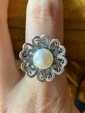 White Freshwater Pearl Sterling Silver Flower Ring Size 8